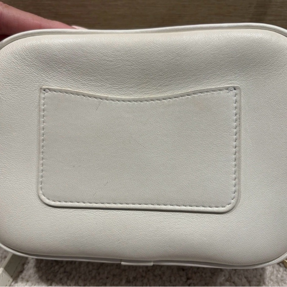 CHANEL White Lambskin CC Mania Camera Bag - Picture 5 of 9